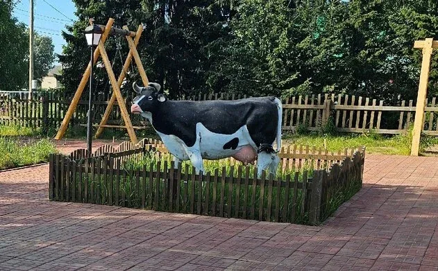 Корова с телёнком